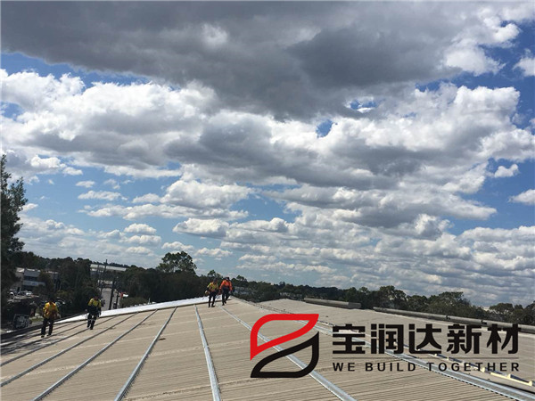 寶潤(rùn)達(dá)聚氨酯屋面板