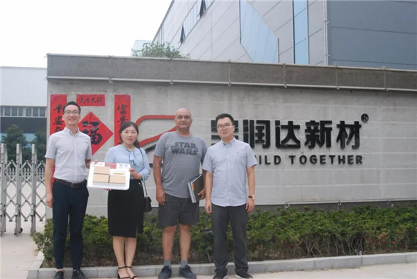 再拓海外版圖，美國Rocky先生來訪寶潤達洽談保溫一體板項目