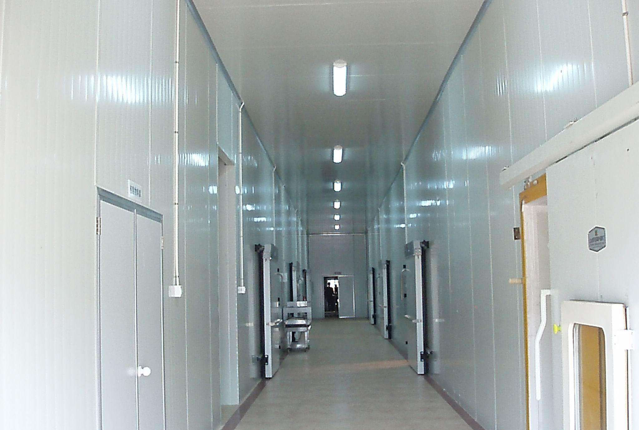 怎么來分辨聚氨酯冷庫(kù)板的好壞?