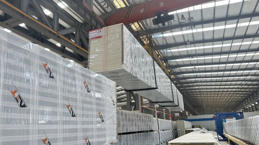 雙線交貨，齊發(fā)工地！客戶盛贊：選擇寶潤達，施工省心，服務(wù)品質(zhì)真到位！